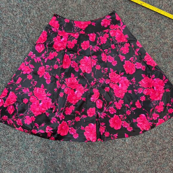 Talbots Skirt 10 Silk Blend Black Satin Pleated Floral Romantic Witchy Office - Picture 4 of 7